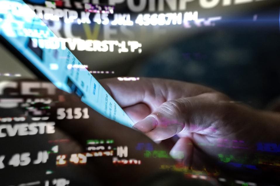 Tax Season Scams: Outsmart AI-Powered Fraud Before It Outsmarts You